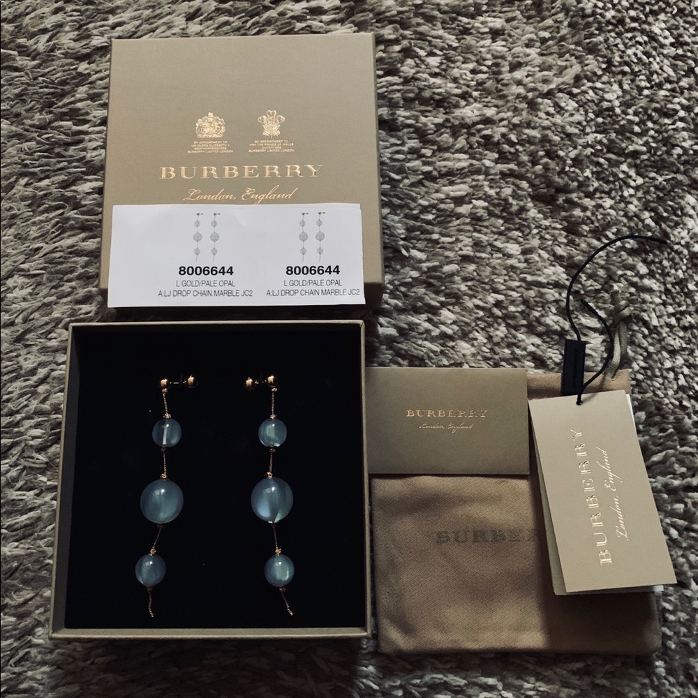 🌸SOLD🌸 NWB Burberry Marble Ball Drop Earrings